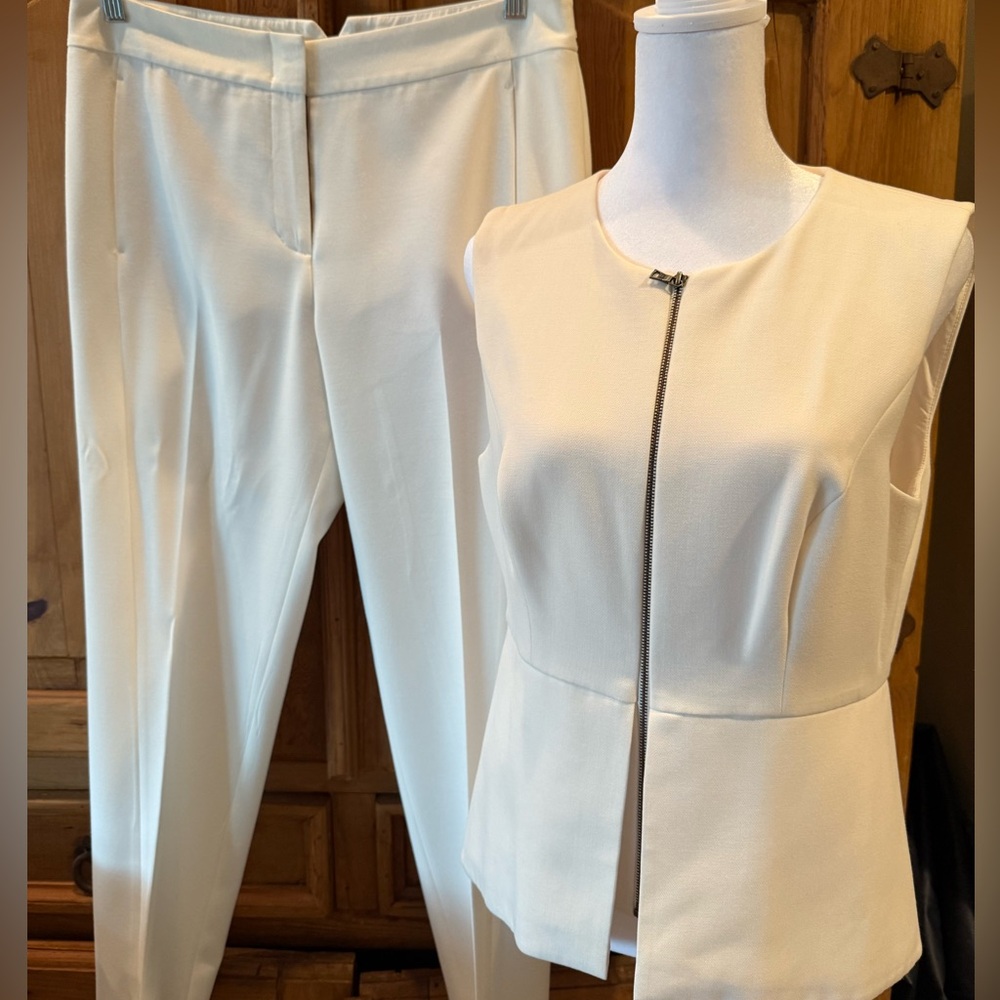BCBGMaxAzria Cream Pantsuit with Wide-Leg, Sleeveless Top Med/Pants Sz10